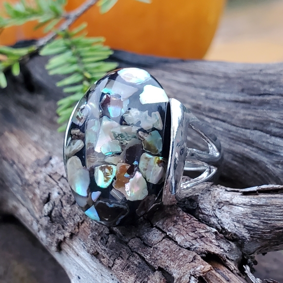 Silver natural crushed abalone ring size 7.5 - Picture 2 of 9